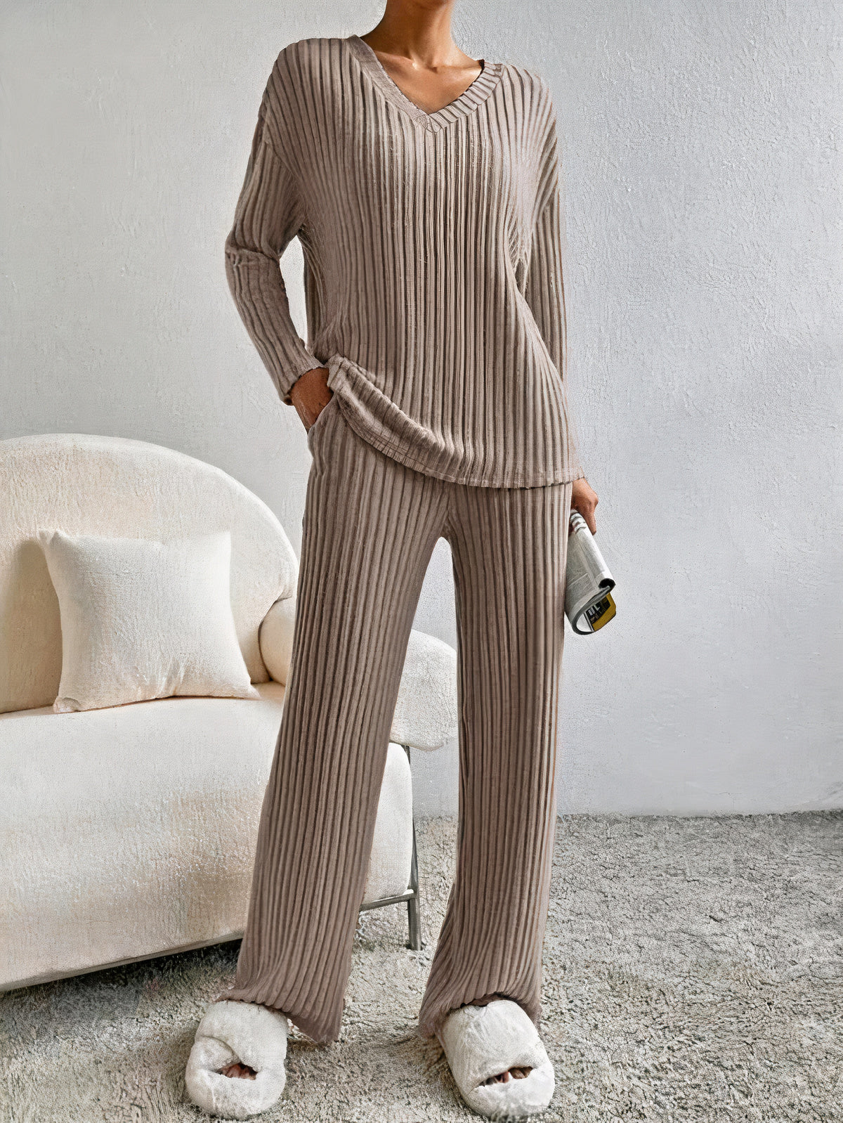 Catherine | Women's Lounge Set V-Neck Ribbed Sweater and Wide-Leg Pants 4