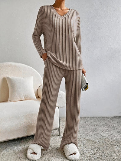 Catherine | Women's Lounge Set V-Neck Ribbed Sweater and Wide-Leg Pants 4