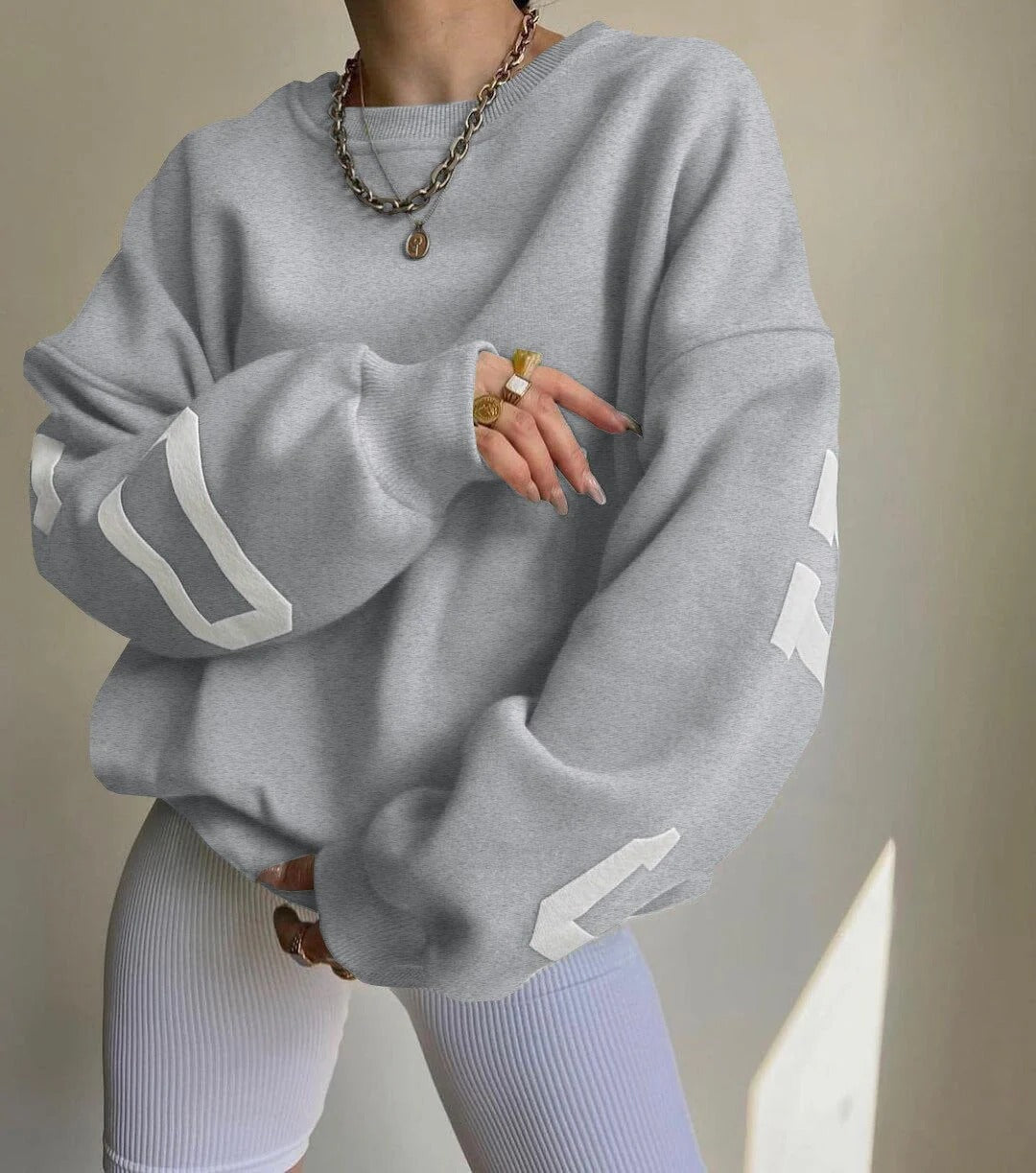 Donna | Women's Oversized Sweatshirt With Graphic Letter Design 10
