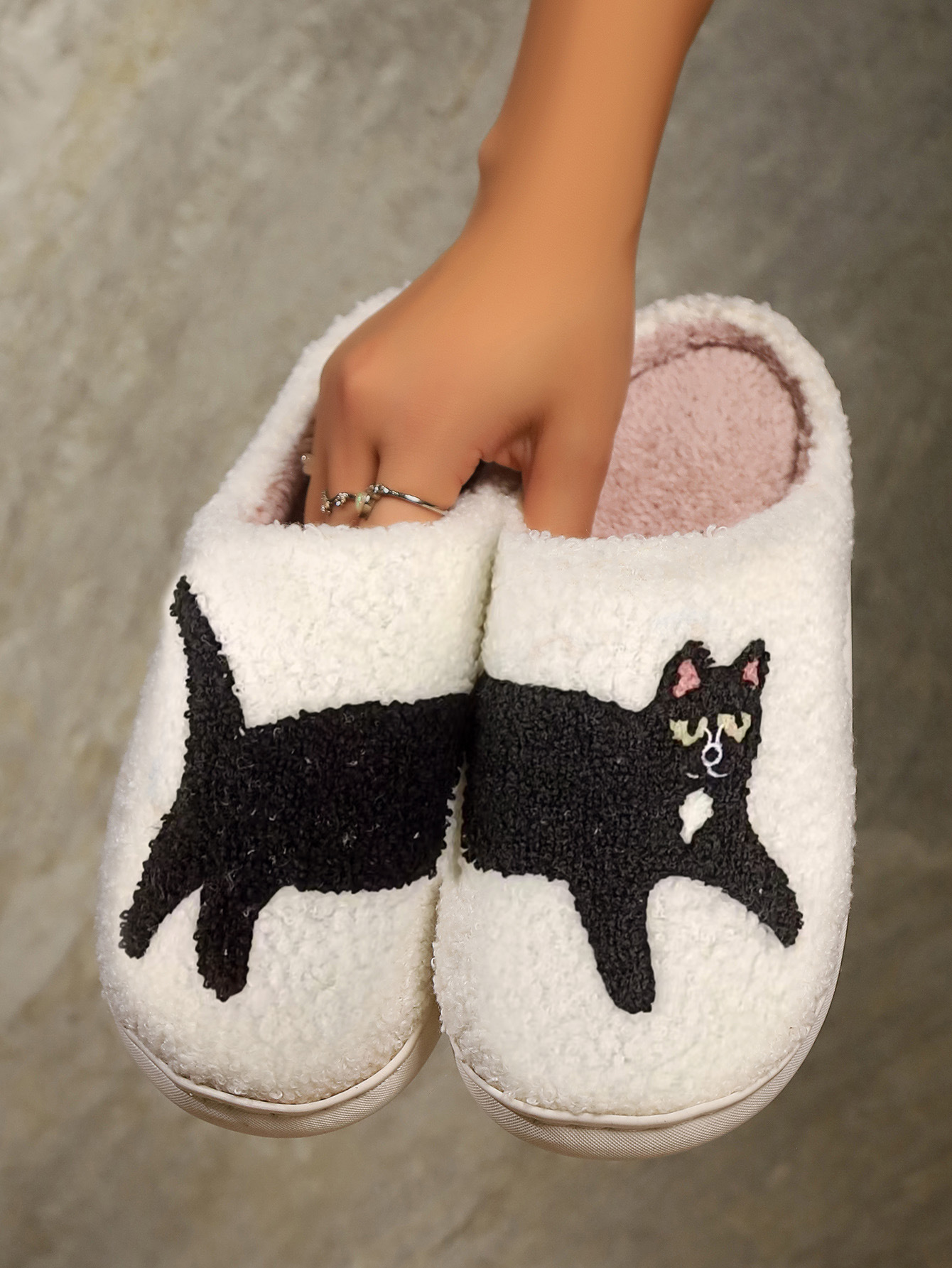 Lily | Women's Cat Motif Slippers With Non-Slip Sole 0