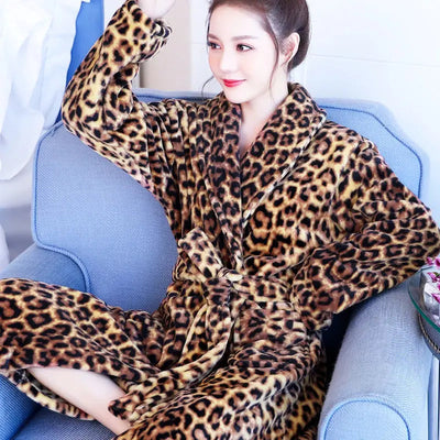 Pippa | Women's Feline Print Flannel Dressing Gown 2