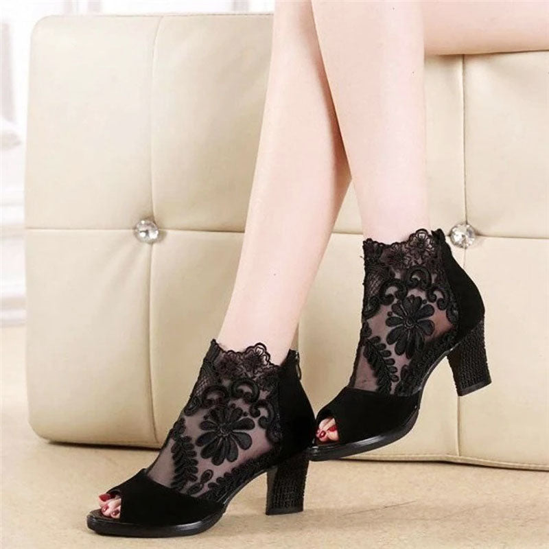 Sophia | Floral Pattern Heels with Moderate Heel Height 2