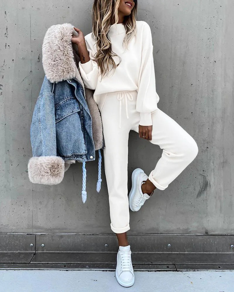 Sophia | Women's Loungewear Set Relaxed Fit Sweatshirt & Joggers 0