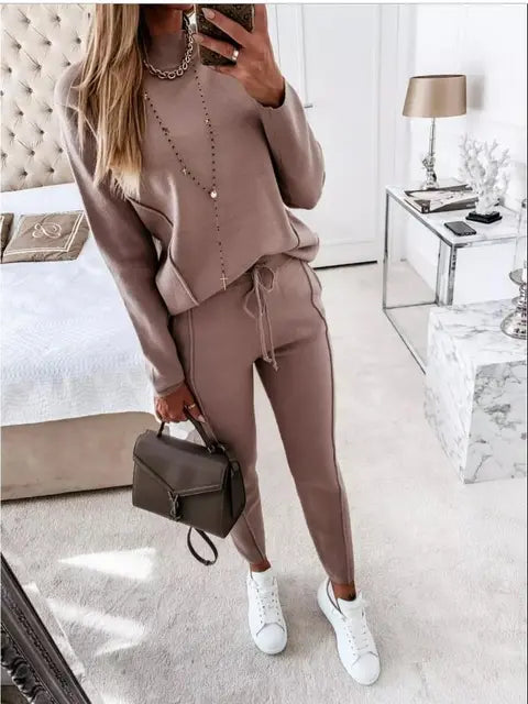 Sophia | Women's Loungewear Set Relaxed Fit Sweatshirt & Joggers 9