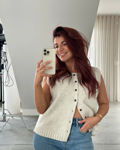 Valeria | Women's Sleeveless Knit Cardigan with Button-Down Front 2