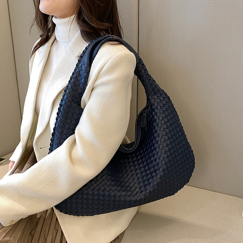 Women’s Handbag Braided Design Zipper 8