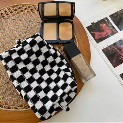 Women’s Makeup Bag Checkered Design Zipper 2