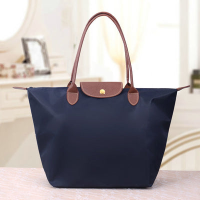 Women’s Shoulder Bag Spacious Interior 3