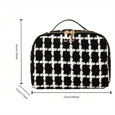 Women’s Travel Makeup Bag Checkered Pattern 3